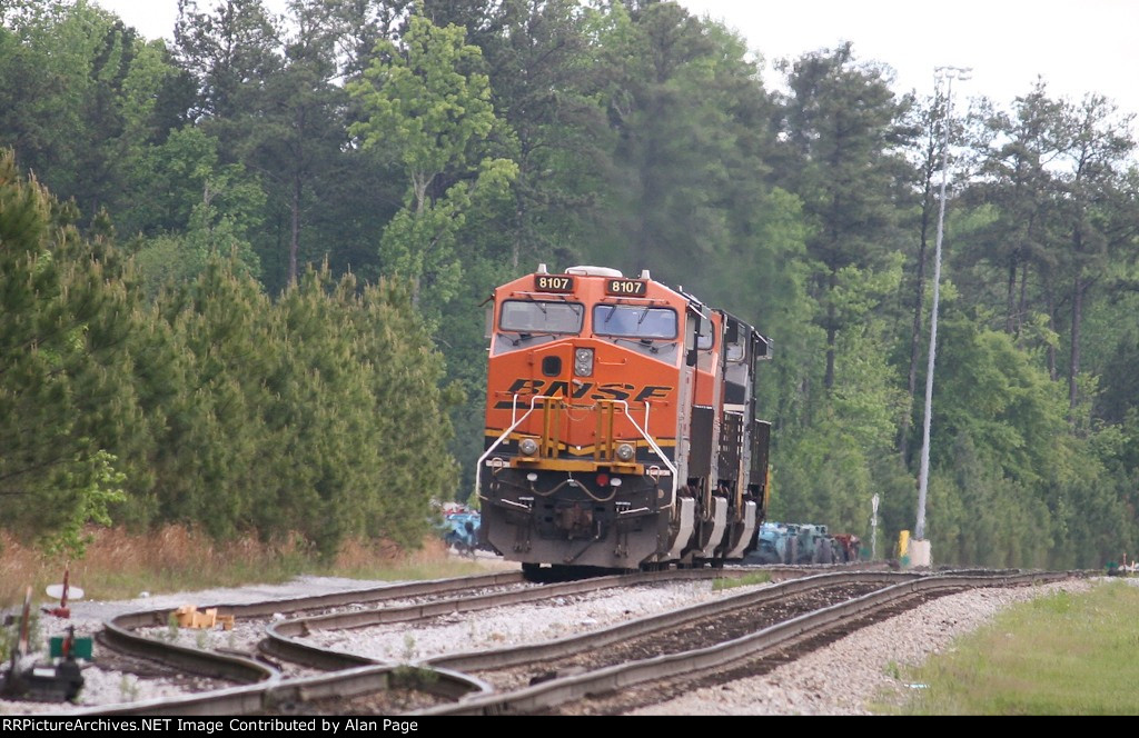 BNSF 8107